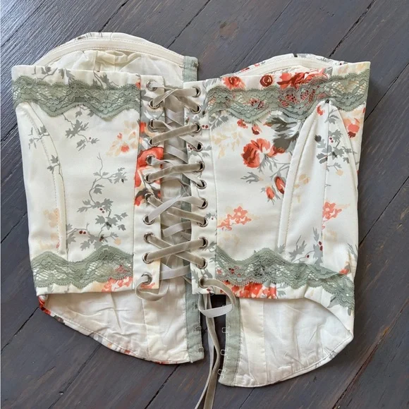 Princess Polly Floral Corset Top - Red and Green - Picture 2 of 3